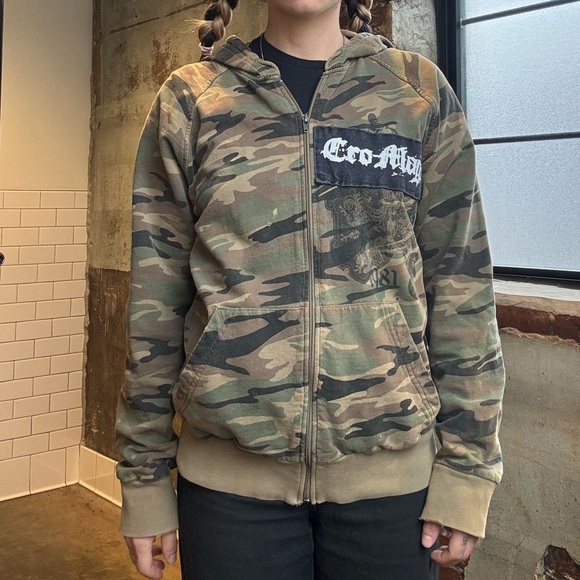 Jacket - Picture 15 of 15